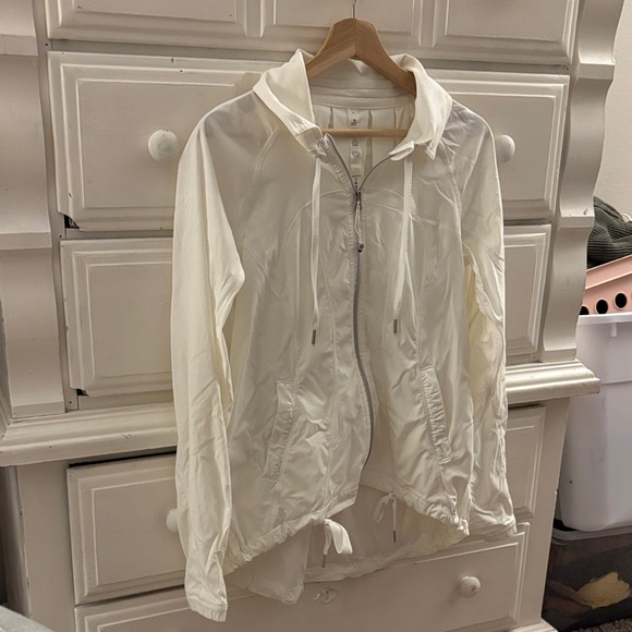 Lululemon Transition Jacket - Picture 4 of 7